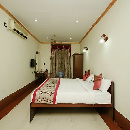 Oyo 5811 Seacom Inn Ymca Esplanade Calcutta Exteriör bild