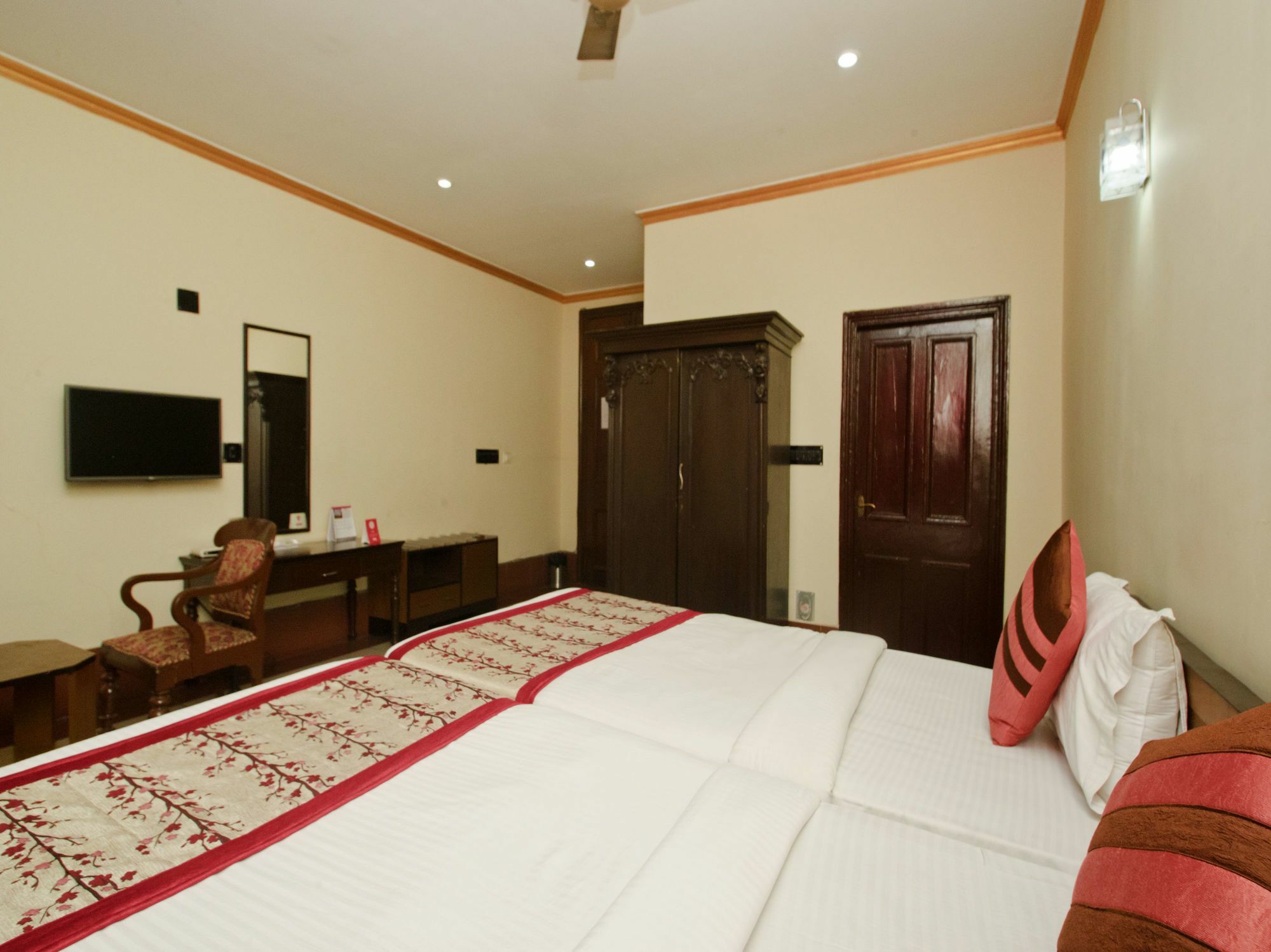 Oyo 5811 Seacom Inn Ymca Esplanade Calcutta Exteriör bild
