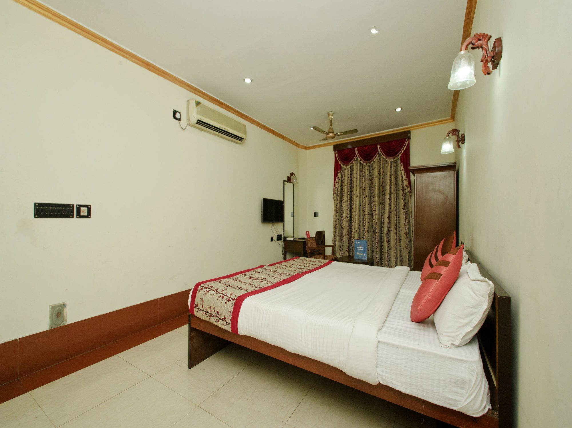 Oyo 5811 Seacom Inn Ymca Esplanade Calcutta Exteriör bild
